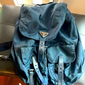 Preloved 2 front pocket inside zipper